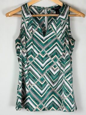 White House Black Market Geometric Chevron Print Sleeveless Blouse Green XS